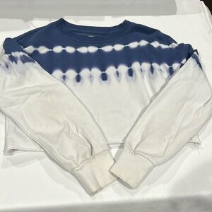 Gap teen cropped sweatshirt. Size 10.
